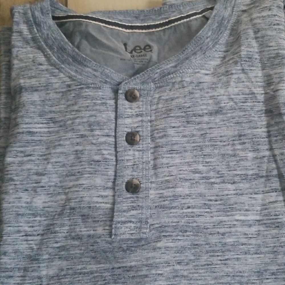 Mens Lee 3 button Tee